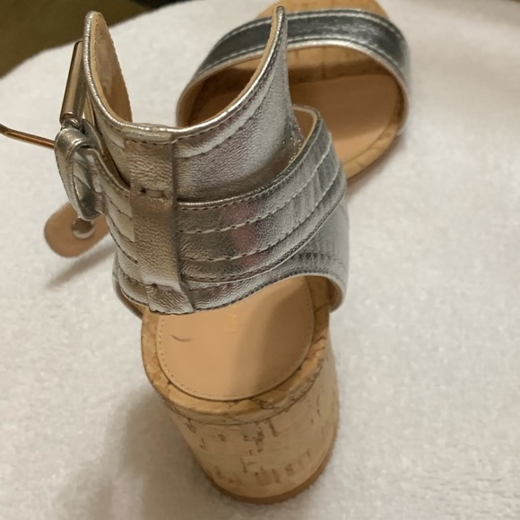 Gianvito Rossi Nappa Silk Silver Heels, size 8, worn a few times - Picture 5 of 9